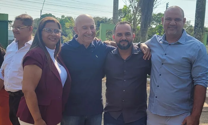 Parceria entre Senador Confúcio Moura e vereadores garante R$ 150 mil para nova ambulância em Pimenteiras do Oeste