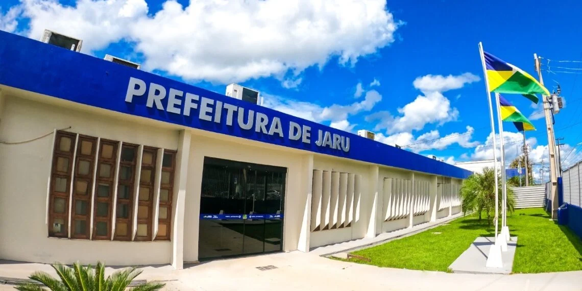 Jeverson Lima fortalece agricultura de Jaru com entrega de equipamentos para associações rurais