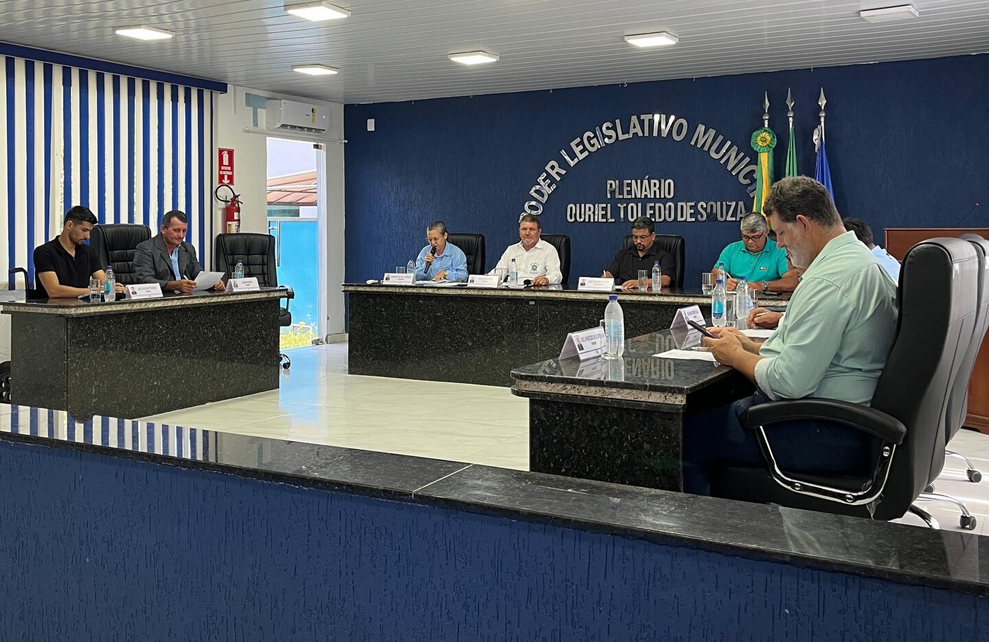 Câmara de Teixeirópolis aprova R$ 2,1 milhões para saúde e regularização fundiária em sessão extraordinária