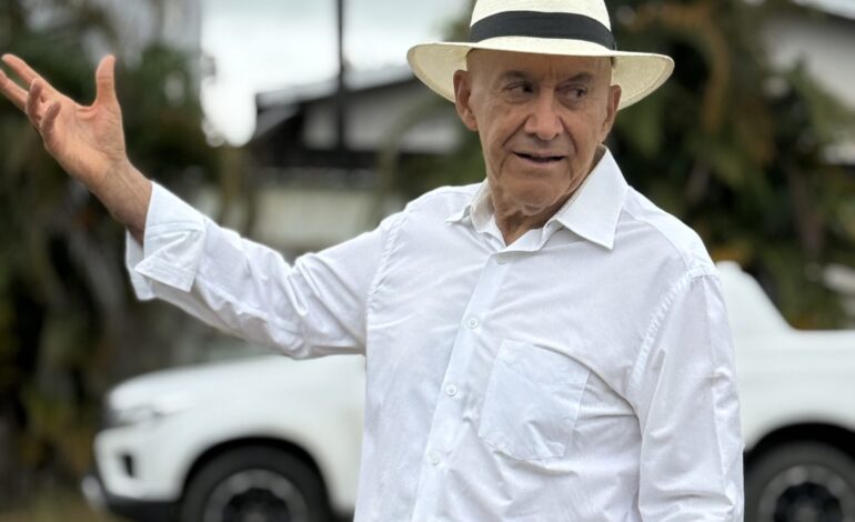 Senador Confúcio Moura garante avanço da pavimentação da BR-421