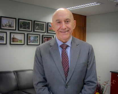 Senador Confúcio Moura reforça combate à misoginia após aprovação de projeto no Senado